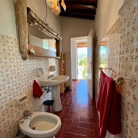 Bed and Breakfast La Collina Sul Mare 3*