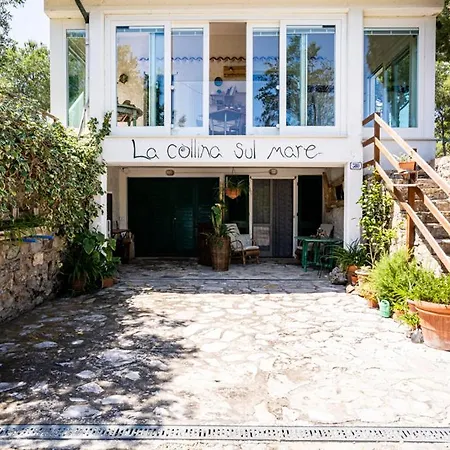 La Collina Sul Mare Alojamento de Acomodação e Pequeno-almoço 3*